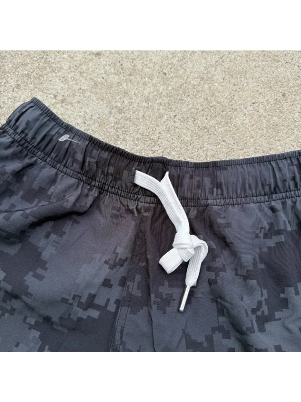 Cove Shorts Mens 36 Camo Gray Black Athletic Gym 5" Inseam Drawstring - Picture 4 of 7